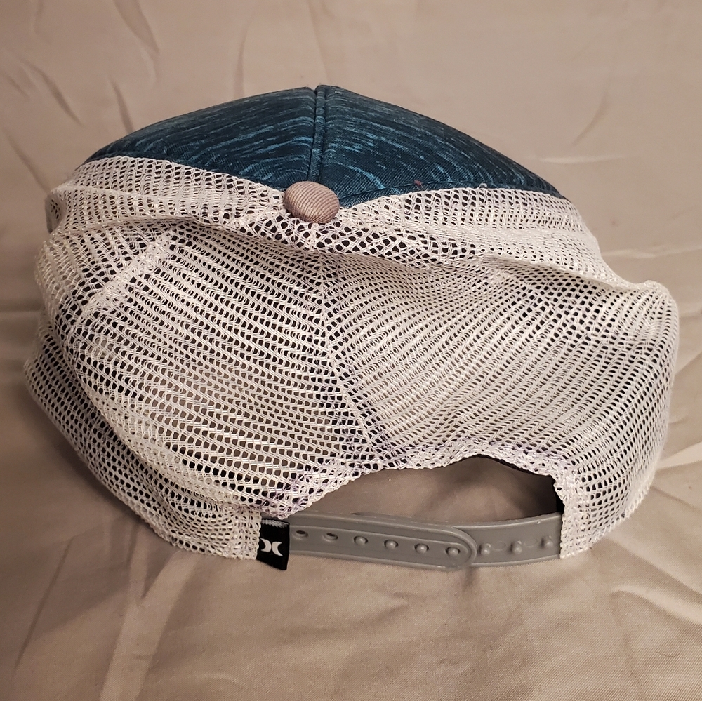 Hurley Grey/Green/White Mesh Back Snap Back OS Ball Cap Hat - Picture 3 of 8